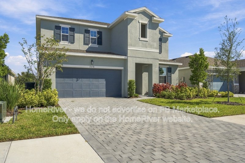 Pet Friendly | 2 Car Garage | Covered Patio | Spacious Living Area property image