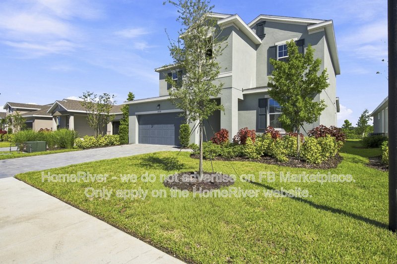 Pet Friendly | 2 Car Garage | Covered Patio | Spacious Living Area property image