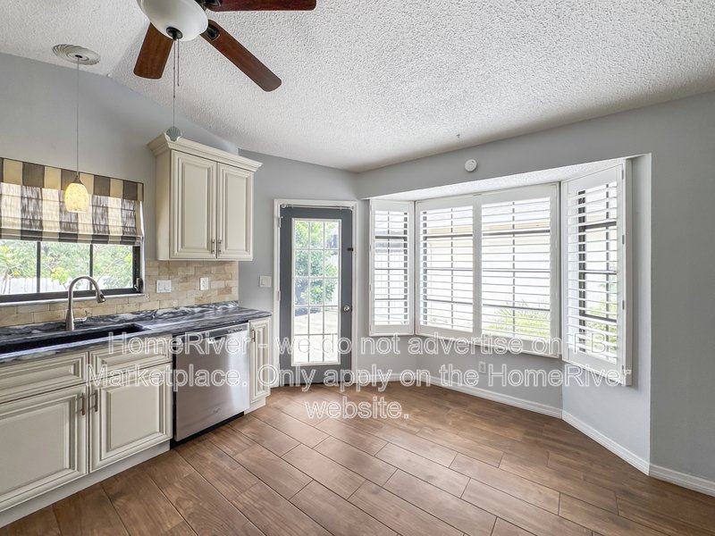 2BR/1.5BA Condo with Garage &amp;amp;amp;amp;amp;amp;amp;amp;amp;amp;amp;amp;amp;amp;amp; Hot Tu property image