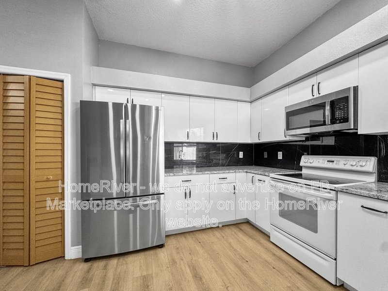 Community Pool | Pool Access | Covered Porch | Garage property image