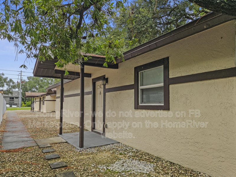 Spacious | End Unit | Vaulted Ceilings | Laundry Onsite property image
