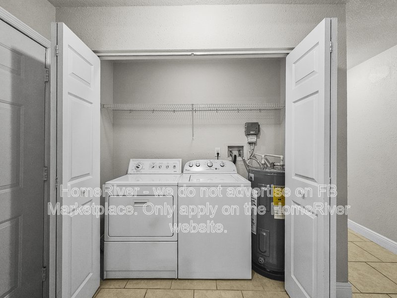 Spacious | End Unit | Vaulted Ceilings | Laundry Onsite property image