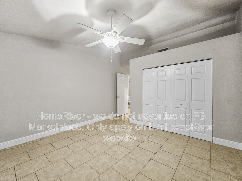 Spacious | End Unit | Vaulted Ceilings | Laundry Onsite property image