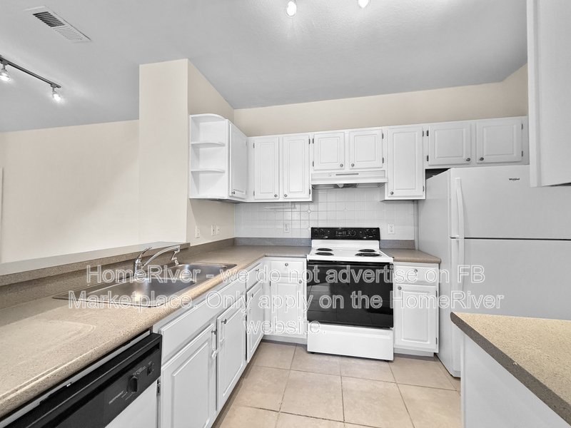 Move In Ready! - 8811 Dunes Ct Apt 6-207 Kissimmee, FL 34747 property image