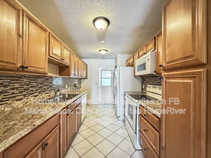 3 Bedroom | 2 Bath | Lawn Service Included | Pet-Friendly property image