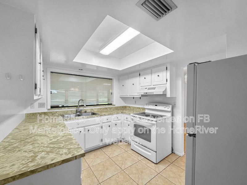 Available for Rent! - 2496 Beacon Dr property image