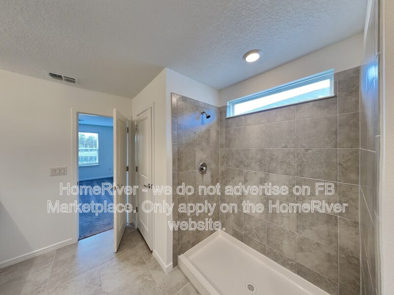 Do Not Miss Out! -  8717 Windglass Cv PARRISH, FL 34219 property image