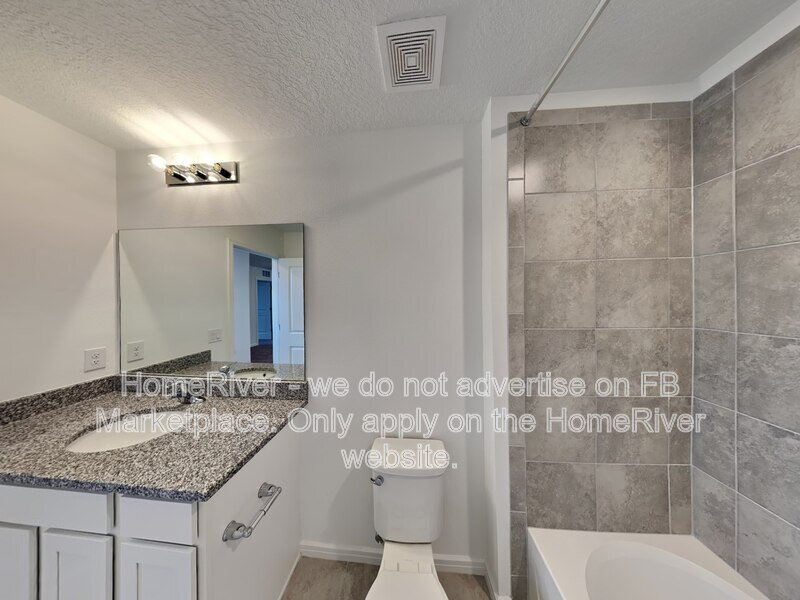 Do Not Miss Out! -  8717 Windglass Cv PARRISH, FL 34219 property image